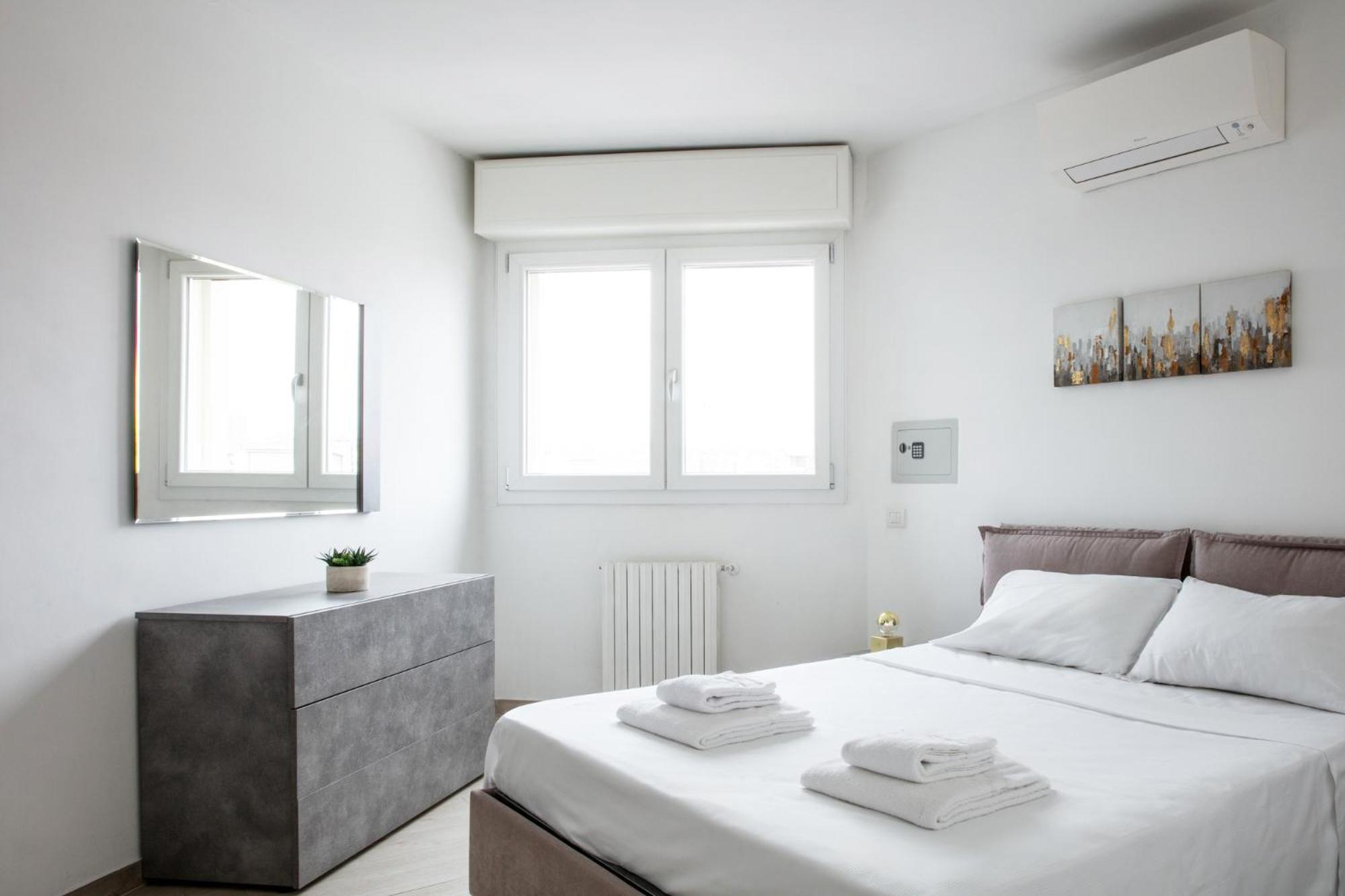 Dehomes - Porta Genova Luxury Stay Milánó Kültér fotó